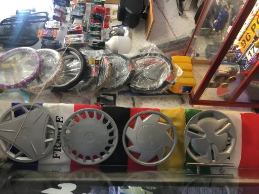 لوکس و یدکی بهزاد