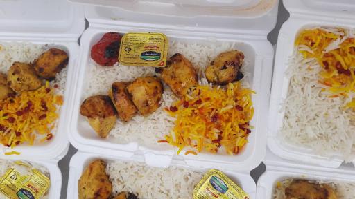 عکس غذای بیرون بر چرب و چیلی