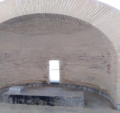 عکس مقبره دهقان سامانی