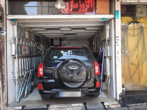 عکس اگزوز سازی و رادیاتور سازی سعادت