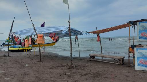 عکس تفریحات دریایی نیل، قایقرانی و شاتل سواری