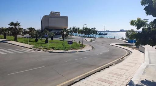 عکس دانشگاه دریانوردی و علوم دریایی چابهار