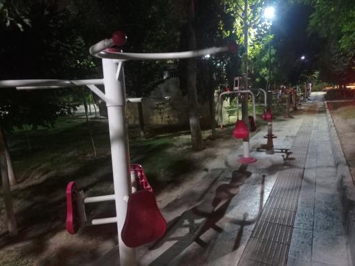 عکس بوستان شهیدان قمی(اقاقیا)