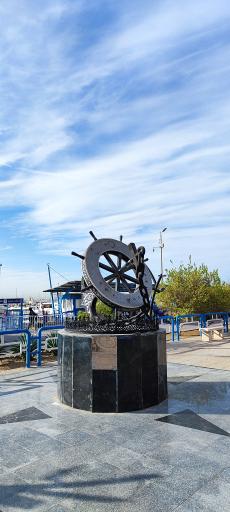 عکس ساعت آفتابی بندرعباس