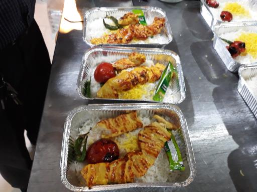 عکس تهیه غذای آتیش