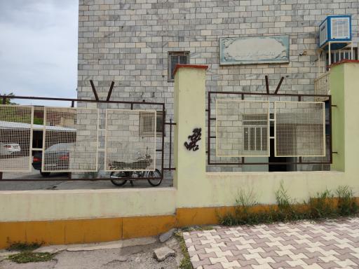 عکس باجه میز خدمت بانک دی