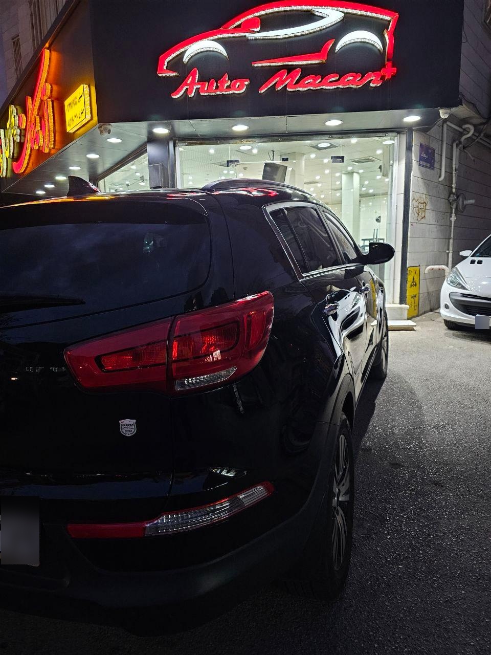 عکس نمایشگاه اتومبیل ماکان پلاس