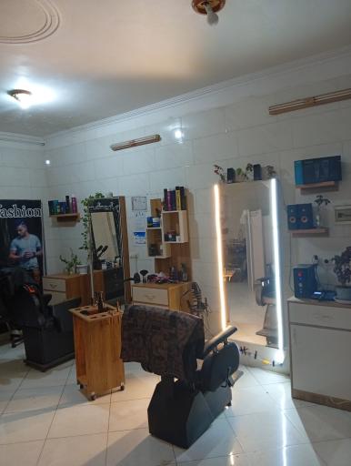 عکس آرایشگاه مردانه شاهرخ