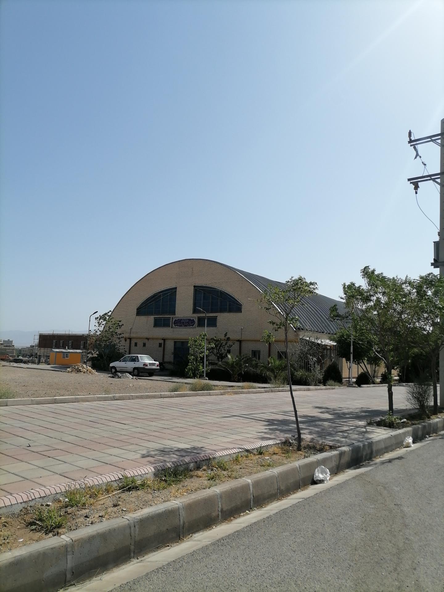 عکس سالن ورزشی پارک فدک