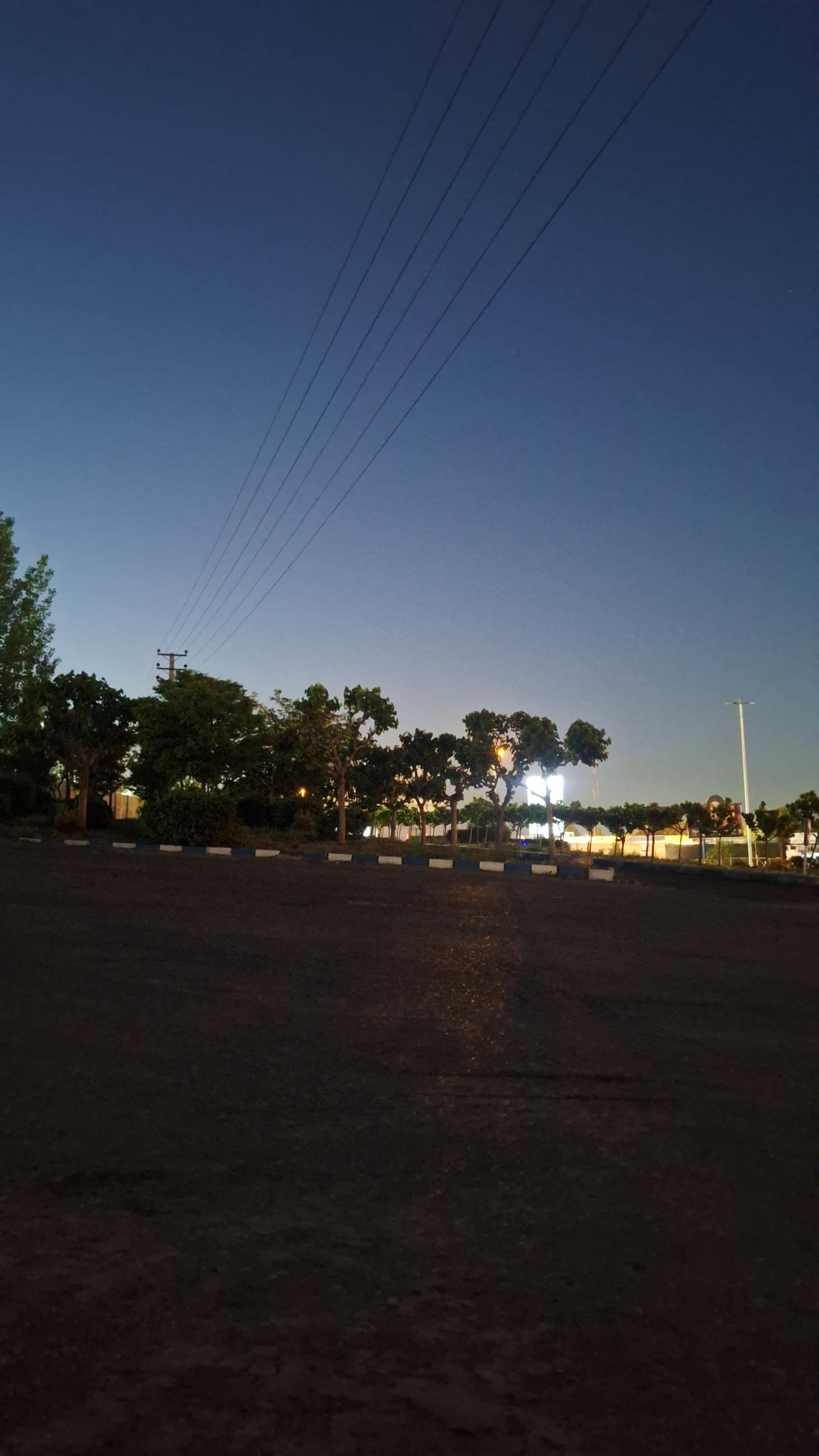 عکس فضای سبز شهرک مدرس