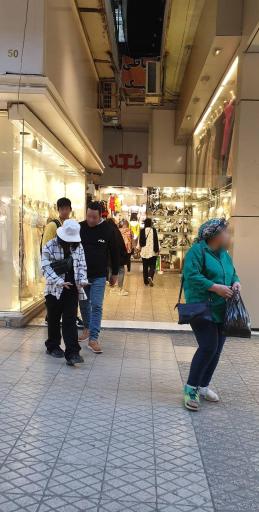 عکس پاساژ شانزلیزه