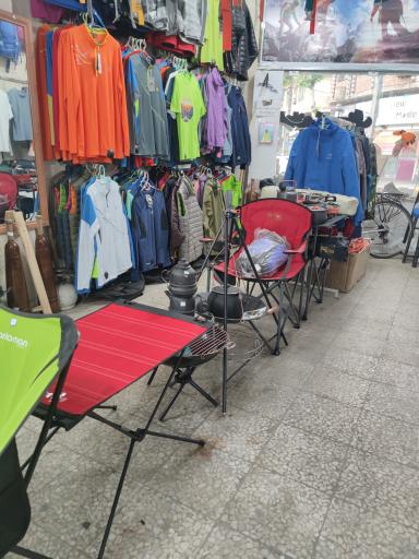 عکس فروشگاه کوهنوردی روزبه