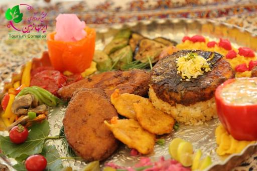 عکس رستوران ایران زمین