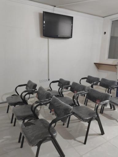 عکس دفتر خدمات الکترونیک قضایی علینقی زاده طلائی