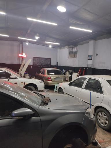 عکس دکتر مزدا؛ تخصصی‌ترین تعمیرات مزدا در کشور