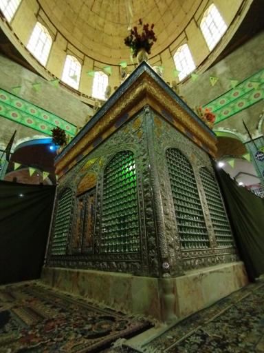 عکس امامزاده ابراهیم و حسین