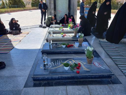 عکس آرامگاه شهدای گمنام