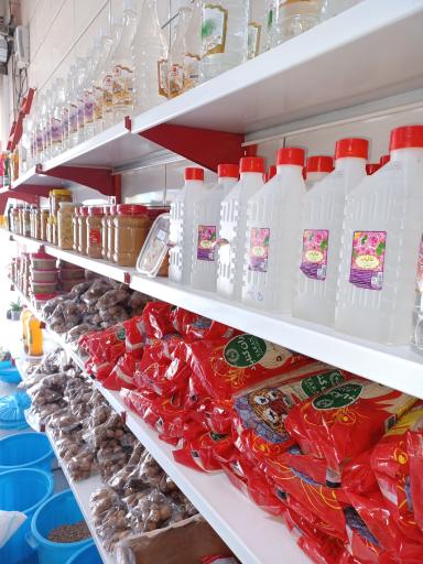 عکس سبزی‌ سرای دهکده 