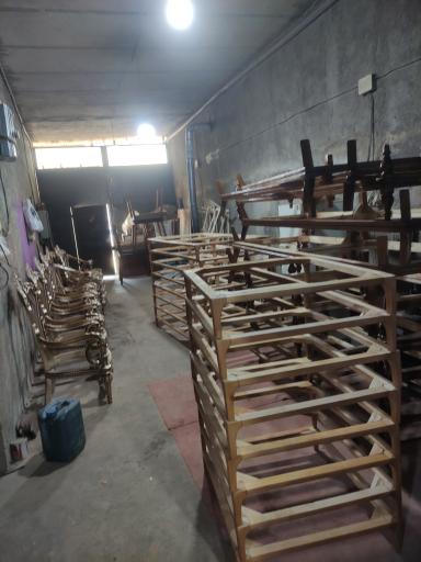 عکس رنگ کاری چوب نوروزی