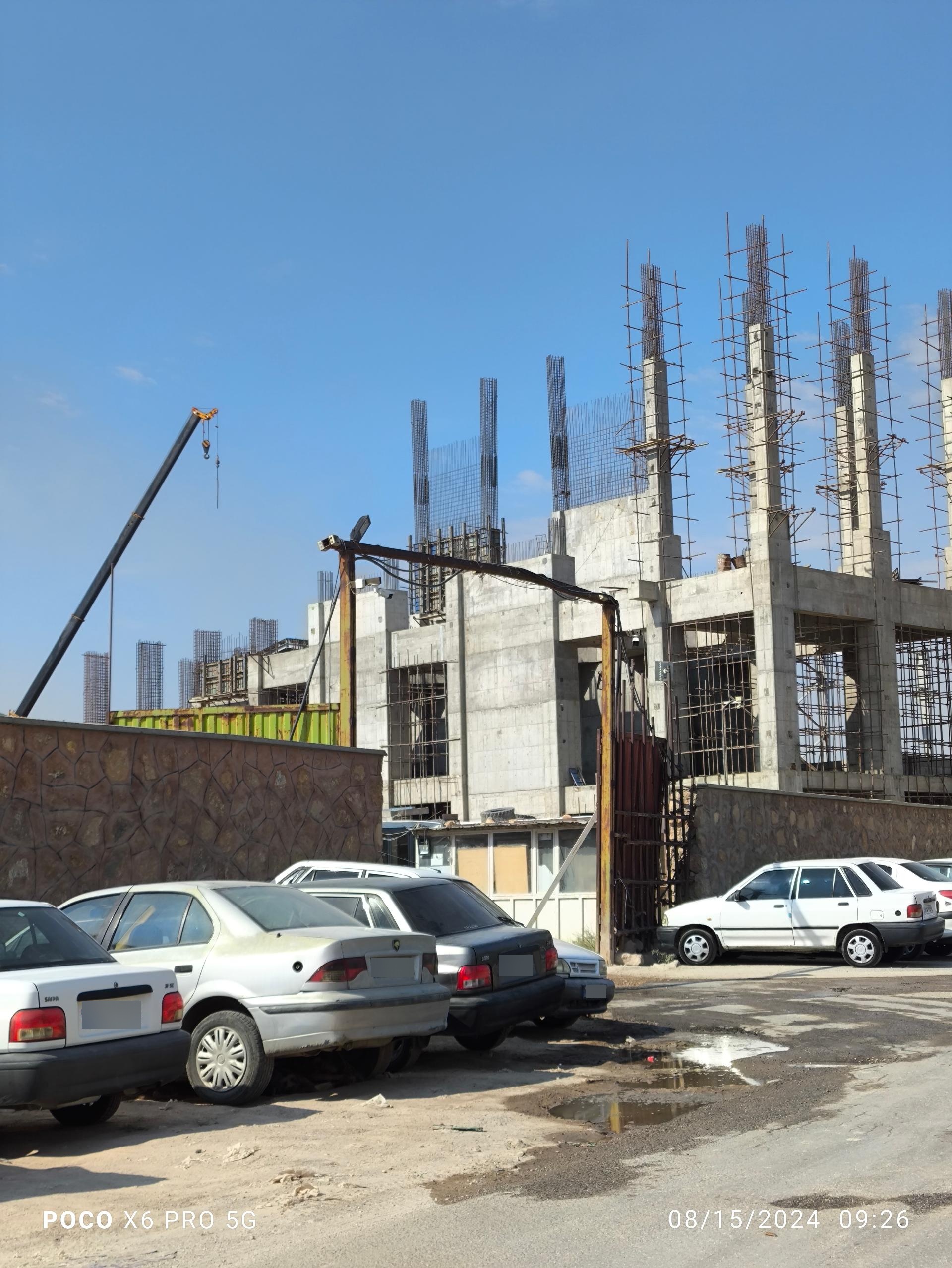 عکس کارخانجات شیشه سهند