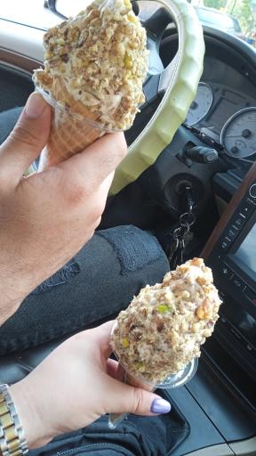 عکس آبمیوه بستنی گل شیر