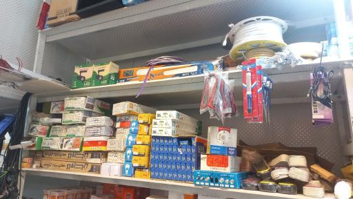 عکس کالای برق و دوربین مداربسته علی نیا 