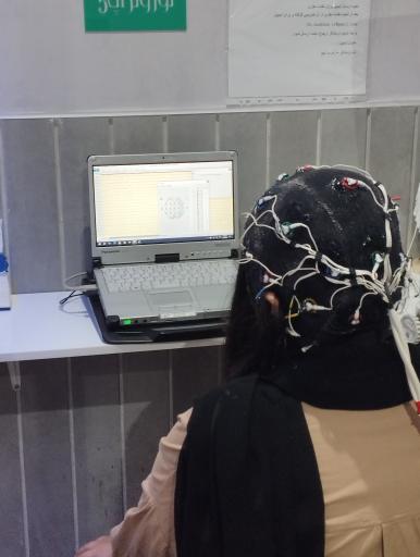 عکس مرکز نوروفیدبک نقشه مغزی و rtms