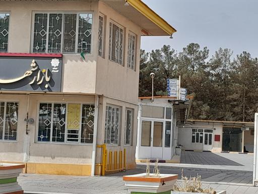 عکس پارکینگ بازار روز