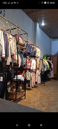 عکس فروشگاه پوشاک تاپ استوک