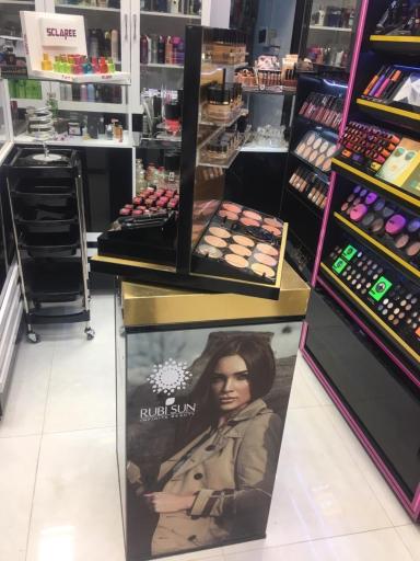 عکس آرایشی بهداشتی دیانا