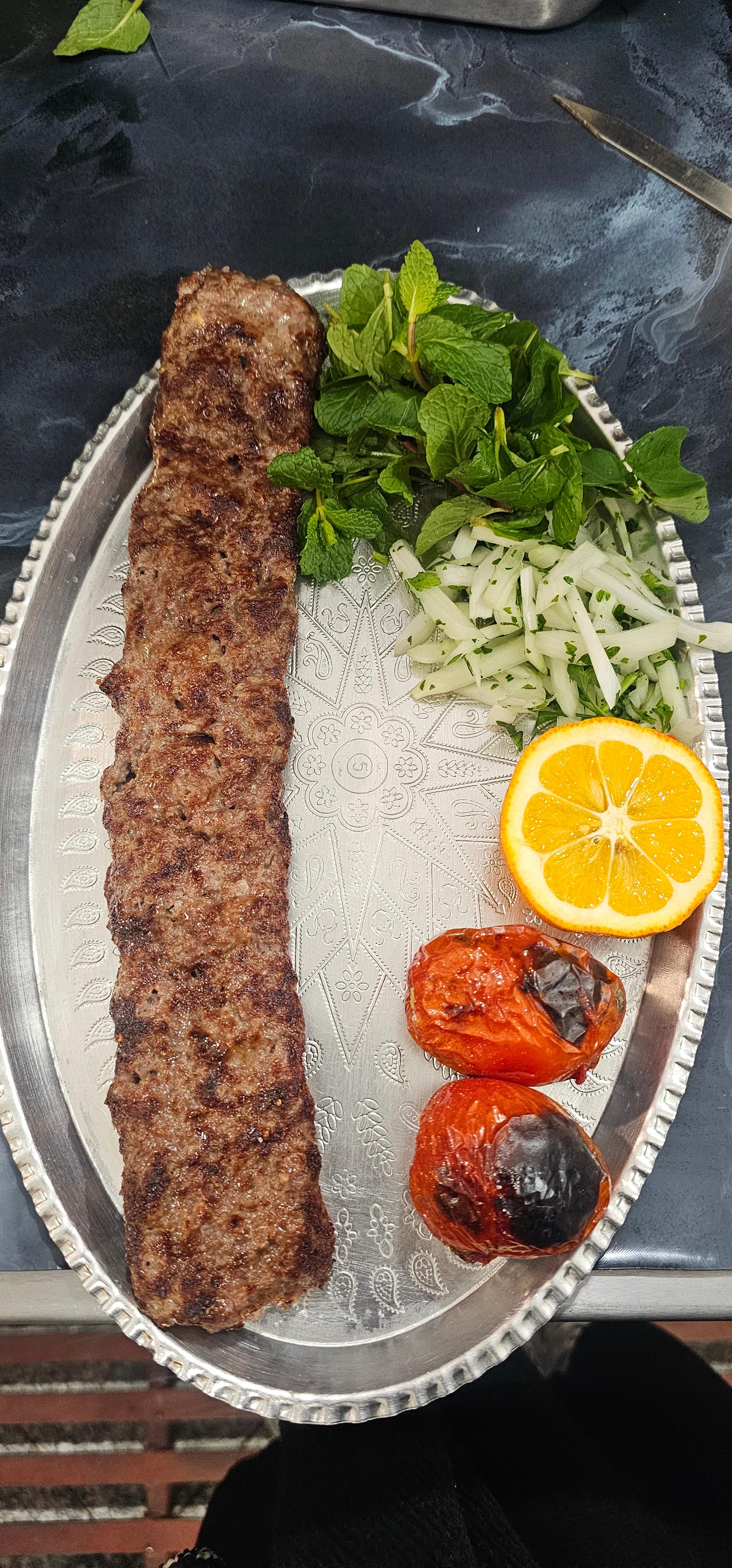 عکس کباب ساطوری بناب حاج حسین