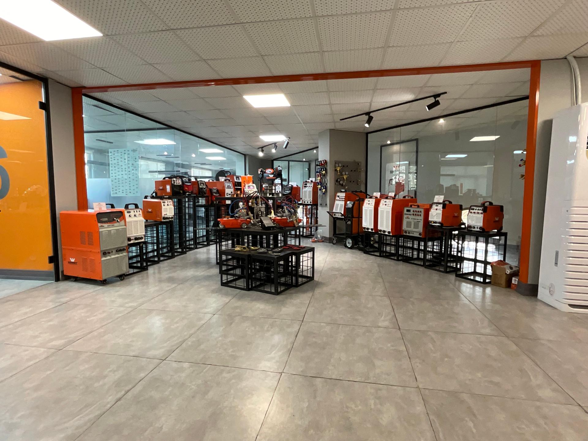 عکس ابزار حرفه ای جوش و برش وینر