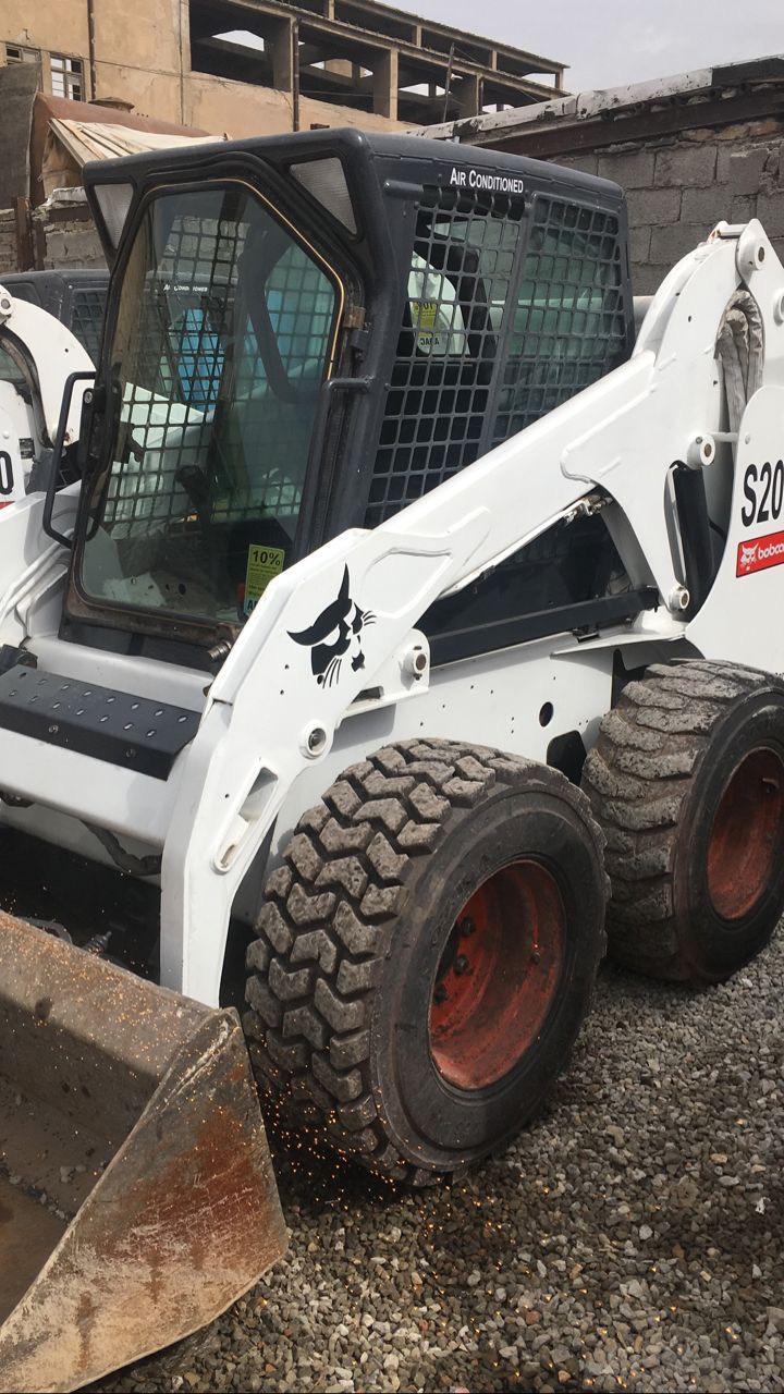 عکس گاراژ تعمیرات مینی لودر بابکت و هیوندای