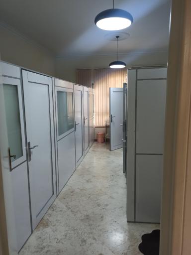 عکس فیزیوتراپی مانی