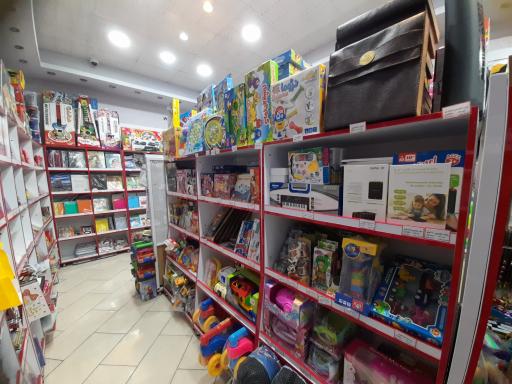 عکس لوازم‌ التحریر و اسباب بازی شهر تحریر