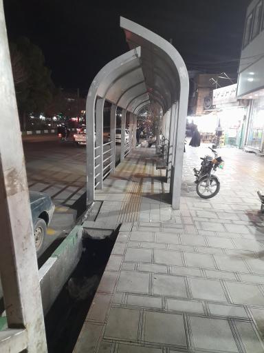 عکس ایستگاه اتوبوس میدان پلیس