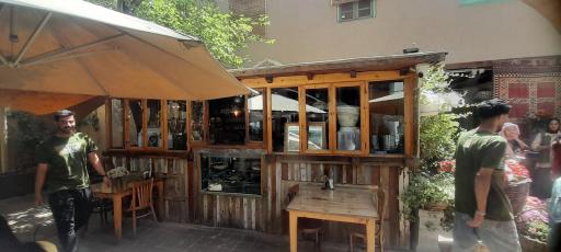 کافه عمارت نمکدان