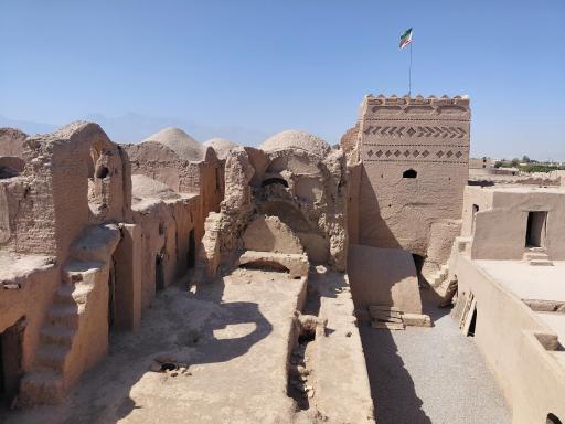 عکس قلعه سریزد