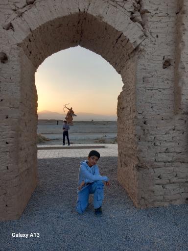 عکس قلعه سریزد