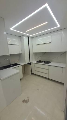 عکس ساختمان سازی سروقامتان صدرا