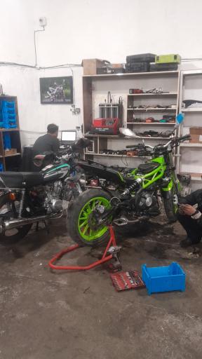 عکس تعمیرگاه موتورسیکلت حمیددارابی 