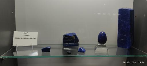 عکس موزه و گنجینه سنگ و شهاب سنگ یزد