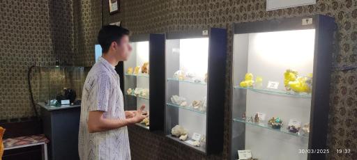 عکس موزه و گنجینه سنگ و شهاب سنگ یزد