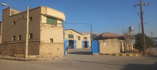 عکس انبار کارخانه لوازم خانگی امید 