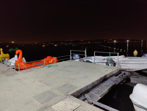 عکس کرایه قایق شرقی دریاچه چیتگر