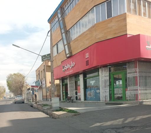 عکس دیلی مارکت  (شهید مطهری)