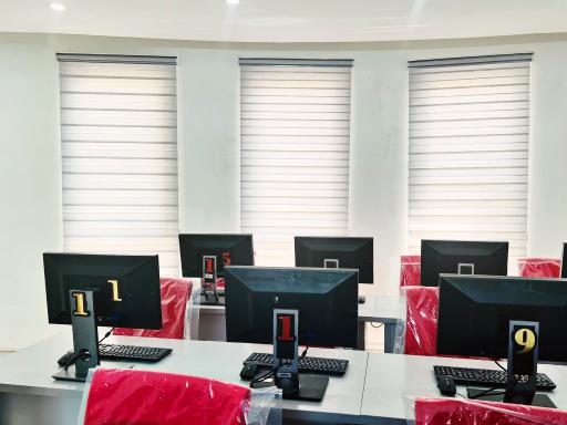 عکس آکادمی سپینود حساب پارسیان (شعبه شهریار)