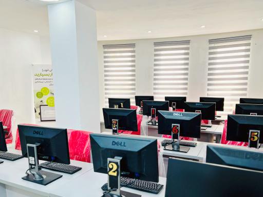 عکس آکادمی سپینود حساب پارسیان (شعبه شهریار)