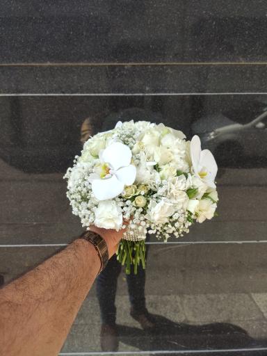 عکس گلفروشی گل عروس