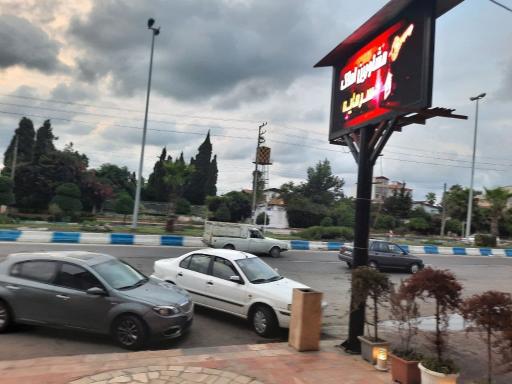 عکس مشاورین املاک سرمایه